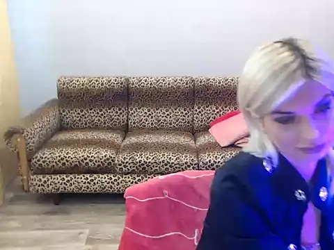 Snapshot of SexyBeatriice chatting on October 2025 06:25:01 AM SexyBeatriice online show from October 2025 06:25:01 AM