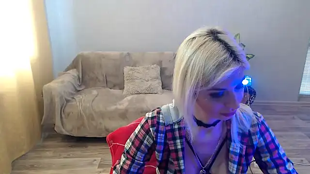 SexyBeatriice online show from April 2026 06:13:01 AM