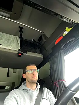 Eriic8888 online show from November 2025 09:26:02 AM