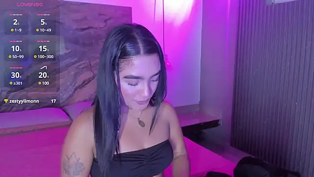 Snapshot of Estefy_gomez09 chatting on March 2025 03:47:01 AM Estefy gomez09 online show from March 2025 03:47:01 AM