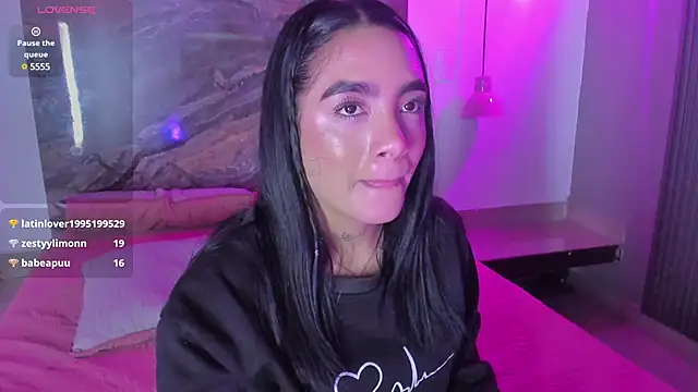 Snapshot of Estefy_gomez09 chatting on March 2025 07:04:02 AM Estefy gomez09 online show from March 2025 07:04:02 AM