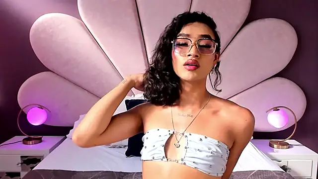 AliDiaz  online show from November 2025 08:31:01 PM