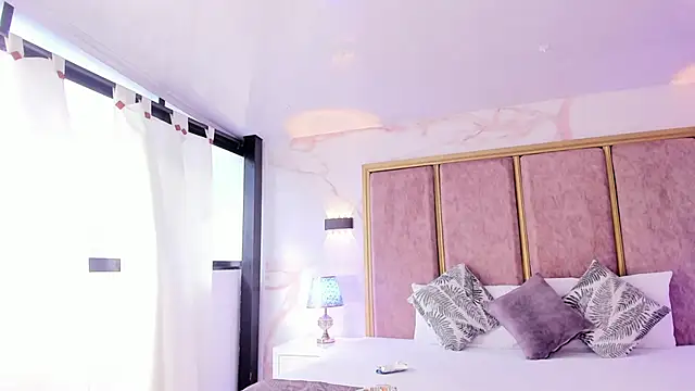 AliDiaz  online show from December 2025 07:21:02 PM