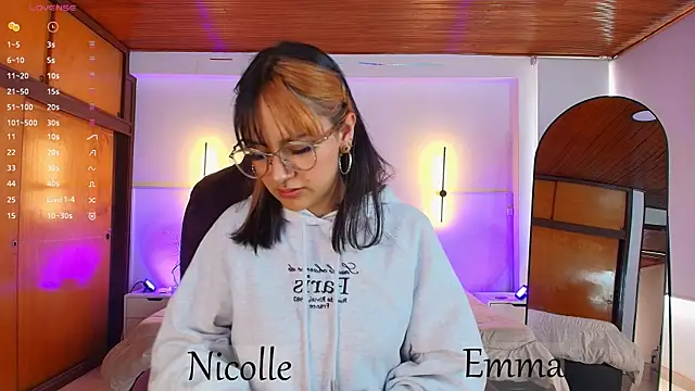 Snapshot of _Emma11 chatting on February 2025 07:27:02 PM Emma11 online show from February 2025 07:27:02 PM