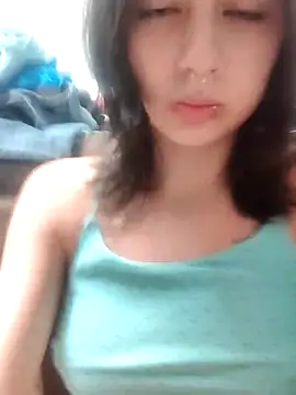 Maiden-Hot online show from December 2025 07:52:01 PM