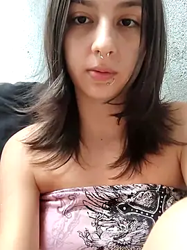 Maiden-Hot online show from February 2026 08:05:01 PM