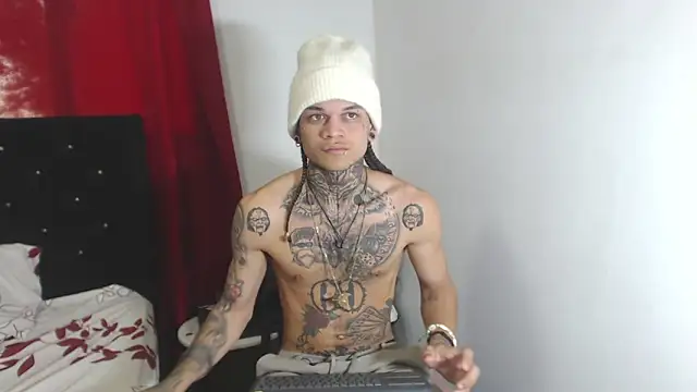 hot man05 online show from February 2025 09:33:02 PM