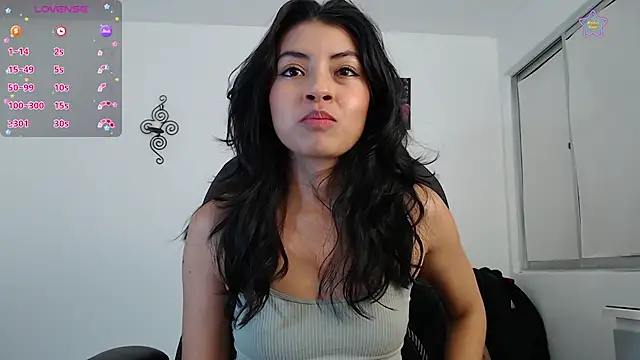 Snapshot of ellajonz chatting on July 2026 01:14:01 AM ellajonz online show from July 2026 01:14:01 AM