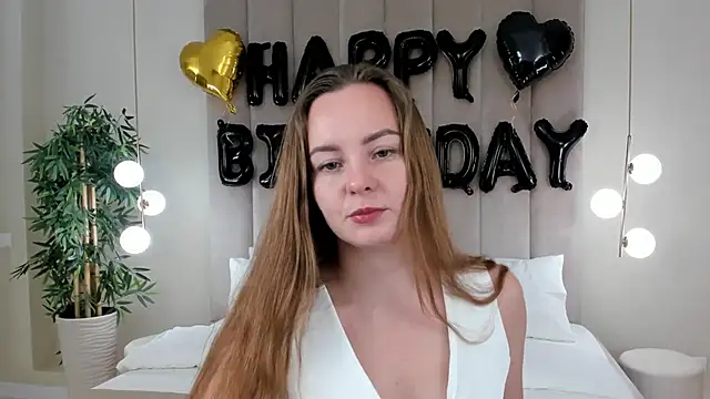 Snapshot of JaniceCollins chatting on October 2025 02:43:02 AM JaniceCollins online show from October 2025 02:43:02 AM