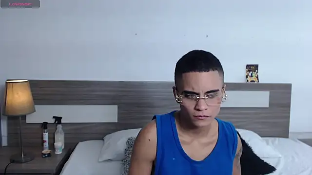 Snapshot of Liiamthompson chatting on October 2025 07:15:02 PM Liiamthompson online show from October 2025 07:15:02 PM