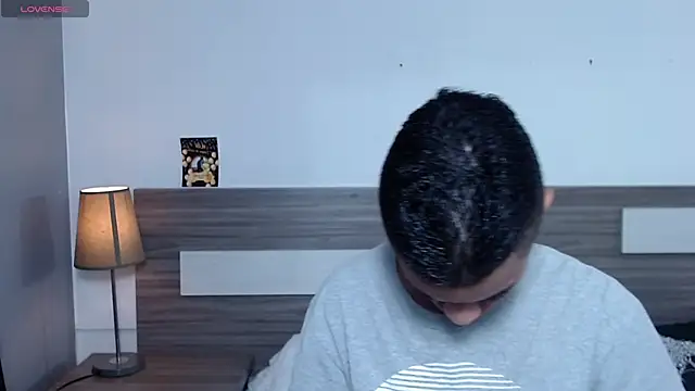 Snapshot of Liiamthompson chatting on November 2025 09:34:02 AM Liiamthompson online show from November 2025 09:34:02 AM