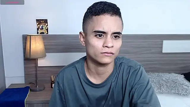 Snapshot of Liiamthompson chatting on November 2025 09:39:01 PM Liiamthompson online show from November 2025 09:39:01 PM