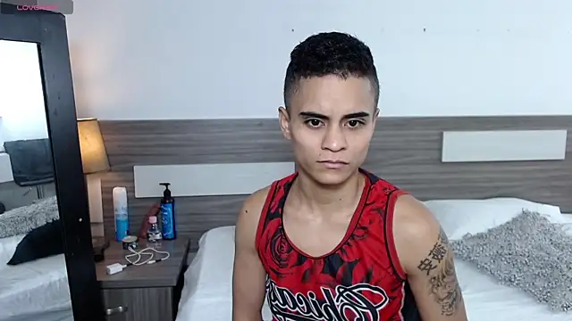 Snapshot of Liiamthompson chatting on December 2025 10:31:01 AM Liiamthompson online show from December 2025 10:31:01 AM