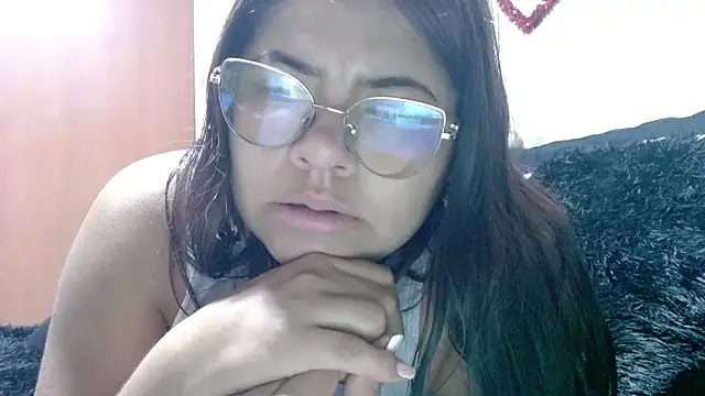 viccky vick online show from February 2026 02:32:02 AM