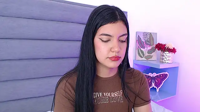 JenniferHost online show from February 2025 04:32:01 PM