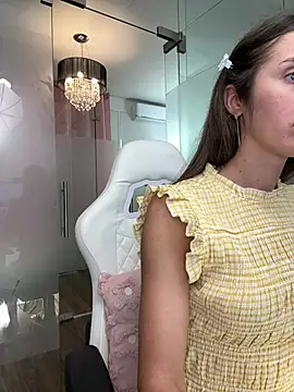 Snapshot of Anya-Ray chatting on July 2026 11:13:01 AM Anya-Ray online show from July 2026 11:13:01 AM