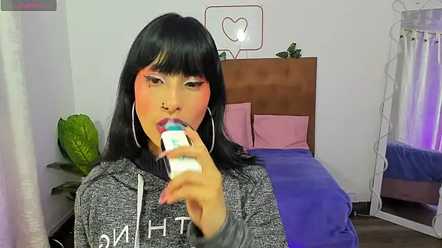 palmerfox tay online show from February 2025 11:21:02 AM