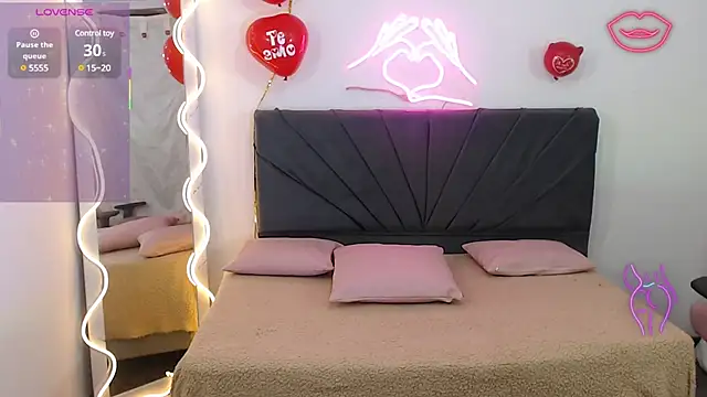 palmerfox tay online show from February 2025 10:20:02 PM