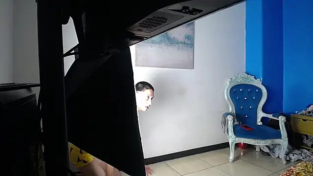 Snapshot of SimonAndJocelyn chatting on February 2025 11:13:02 PM SimonAndJocelyn online show from February 2025 11:13:02 PM