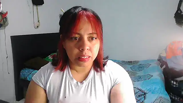 alexandraluv online show from October 2025 02:13:01 AM