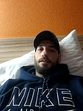 enzo4586 online show from January 2025 05:13:01 PM