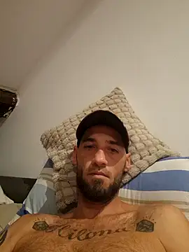 enzo4586 online show from August 2026 11:18:01 PM