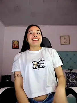 Marce0 online show from November 2025 08:51:01 PM