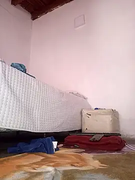 Snapshot of paula_temptation chatting on February 2026 08:18:01 PM paula temptation online show from February 2026 08:18:01 PM