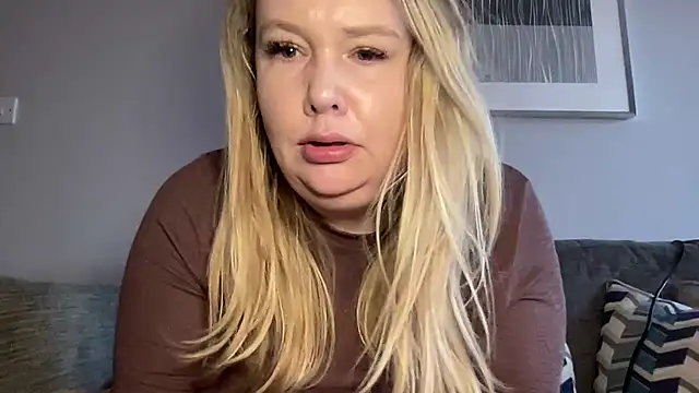 BustyHayleyUk online show from March 2026 05:18:02 PM