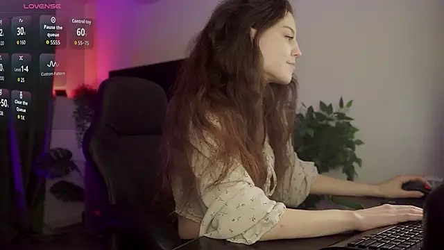 MilaStoyne online show from October 2025 06:15:02 AM