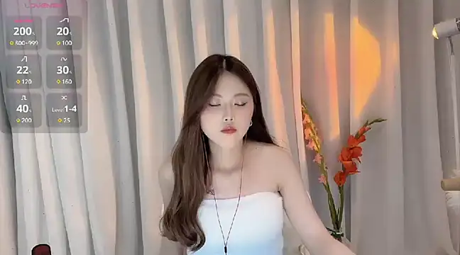 SylviaLing2007 online show from February 2025 03:39:02 PM