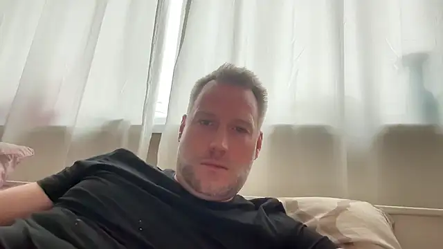 Christian87xxx online show from February 2026 11:02:01 AM