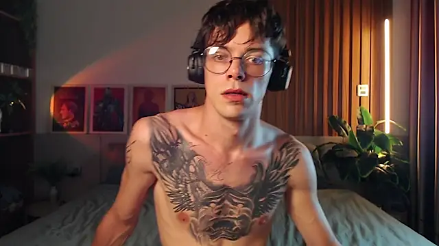 William Henry  online show from April 2026 02:55:02 PM