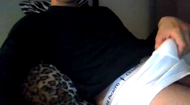 Snapshot of tommyboyteen chatting on February 2025 09:01:01 PM tommyboyteen online show from February 2025 09:01:01 PM