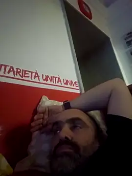 Snapshot of fuocovivo4 chatting on February 2025 10:32:02 PM fuocovivo4 online show from February 2025 10:32:02 PM