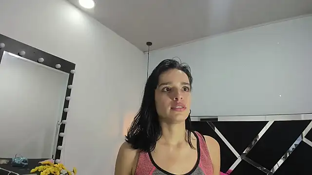 Snapshot of Annyrosee chatting on March 2025 08:30:01 PM Annyrosee online show from March 2025 08:30:01 PM
