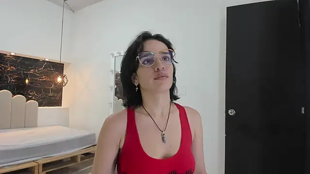 Snapshot of Annyrosee chatting on September 2025 08:42:01 PM Annyrosee online show from September 2025 08:42:01 PM