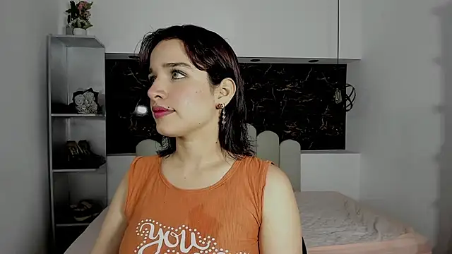 Annyrosee online show from February 2026 08:13:01 PM