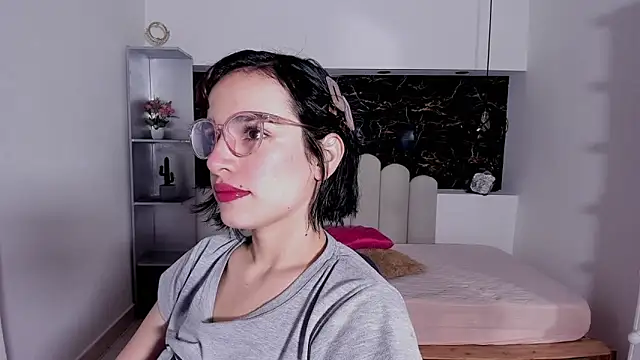 Annyrosee online show from February 2026 12:35:02 PM