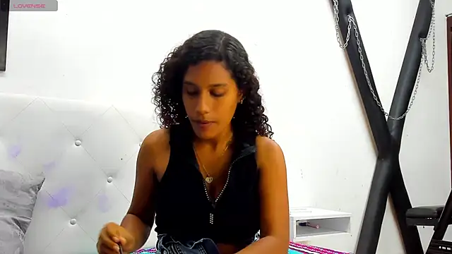 michell78sexy online show from February 2025 03:45:01 AM