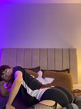 jacob and sam online show from November 2025 04:28:02 AM