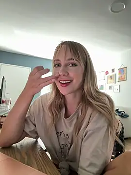 Snapshot of rileylovesyou chatting on September 2025 10:31:02 PM rileylovesyou online show from September 2025 10:31:02 PM