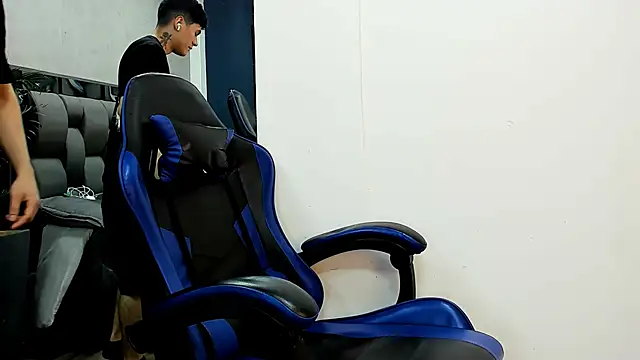 Snapshot of roan_birkin chatting on October 2025 09:21:02 PM roan birkin online show from October 2025 09:21:02 PM