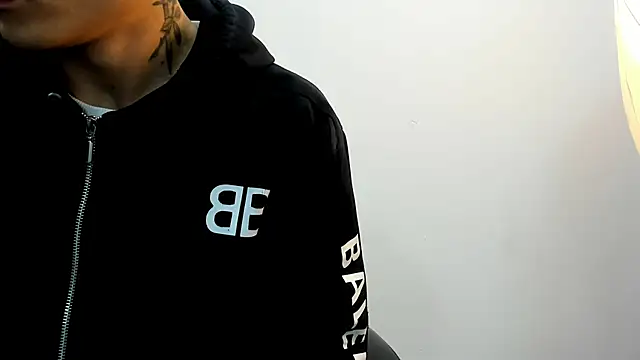 Snapshot of roan_birkin chatting on November 2025 08:53:01 PM roan birkin online show from November 2025 08:53:01 PM