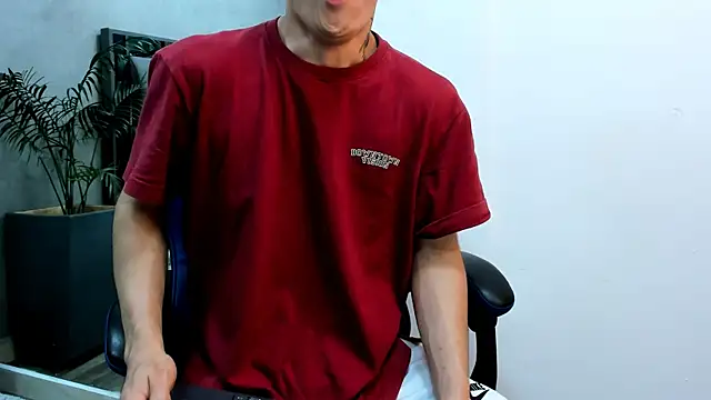 Snapshot of roan_birkin chatting on November 2025 08:21:02 PM roan birkin online show from November 2025 08:21:02 PM