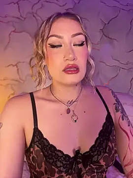 Lally Valencia   online show from January 2026 10:19:01 AM