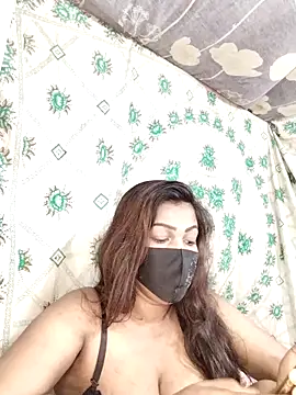 Snapshot of monekhan123 chatting on February 2025 08:22:01 PM monekhan123 online show from February 2025 08:22:01 PM