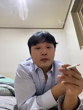 Snapshot of offwhite777 chatting on February 2025 12:59:01 PM offwhite777 online show from February 2025 12:59:01 PM