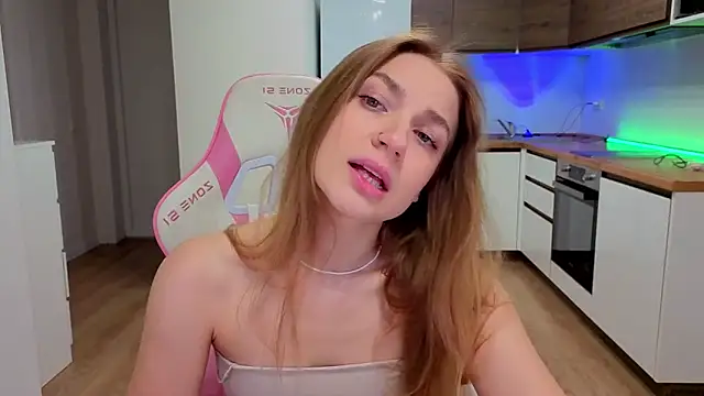 Enjoy everymoment  online show from April 2026 03:50:02 AM