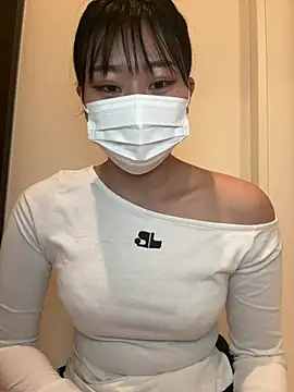 Snapshot of Rara__oo chatting on February 2025 04:15:01 AM Rara oo online show from February 2025 04:15:01 AM